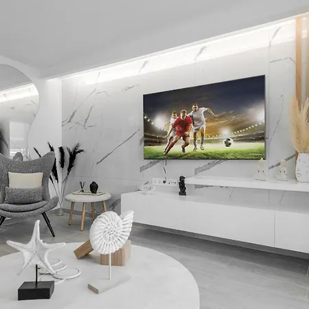 Diogenis Seaside Apartament *